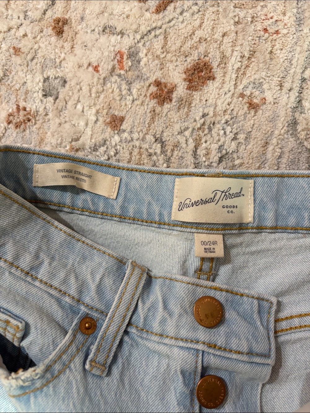 Light Wash High Rise Jeans - Picture 2 of 6